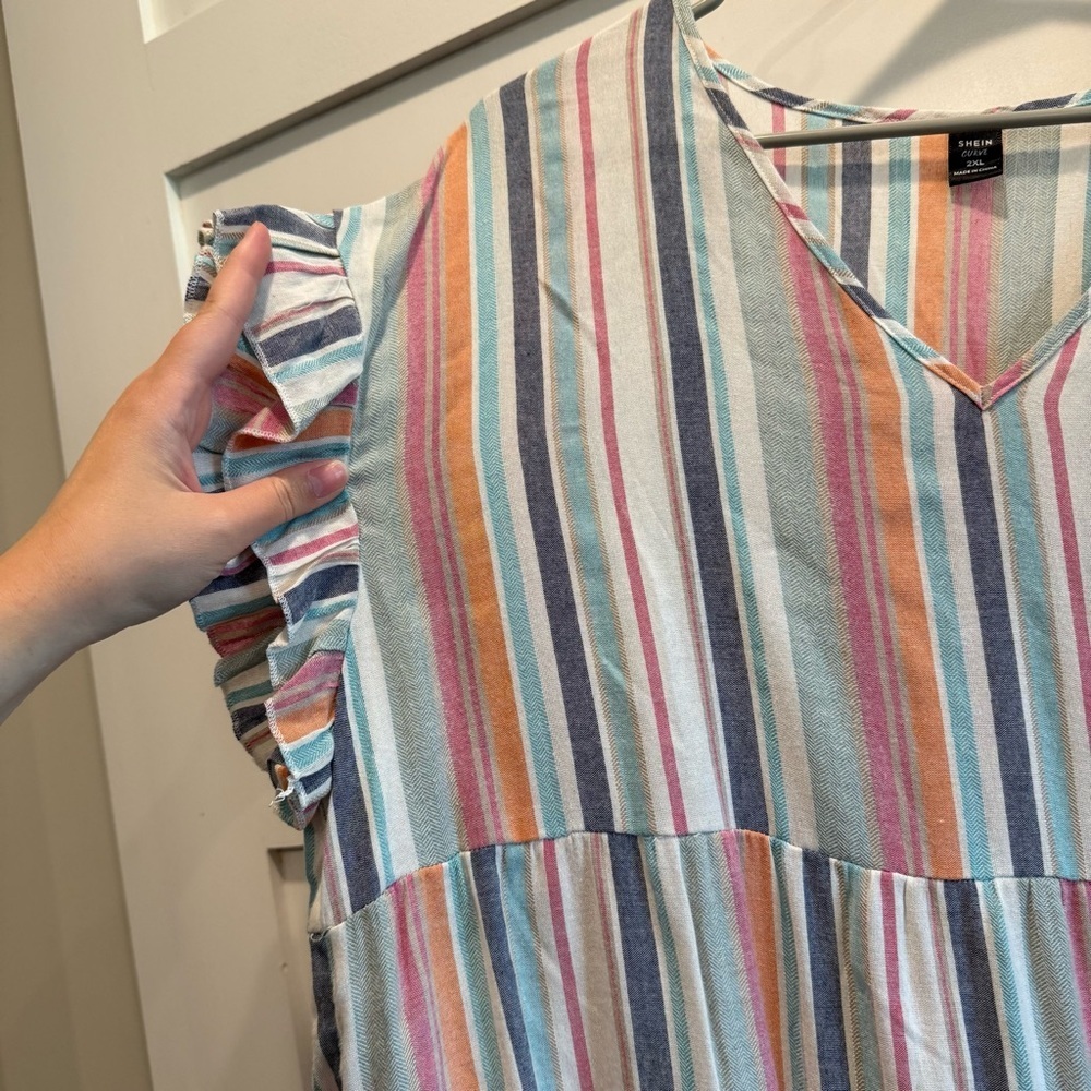 SHEIN Multicolor Striped V-Neck Top - Picture 3 of 7
